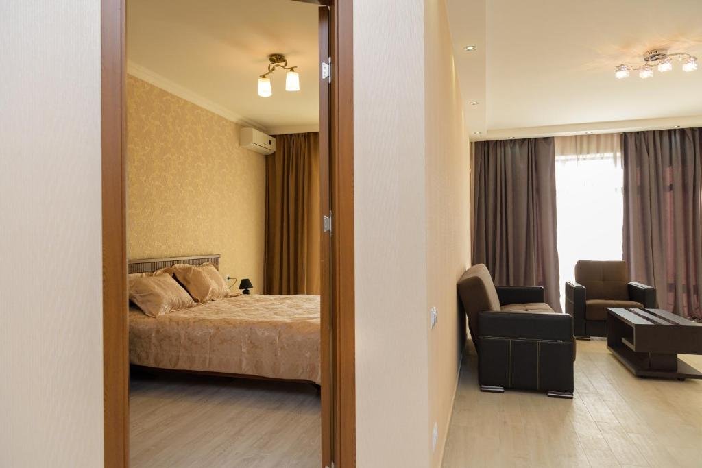 Тбилиси: 16th Floor New Flat near Old Town with amazing view