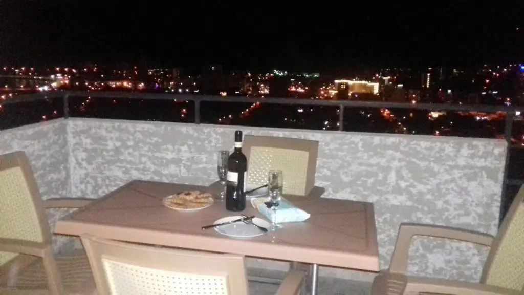 Тбилиси: 16th Floor New Flat near Old Town with amazing view
