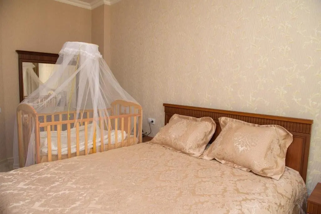 Тбилиси: 16th Floor New Flat near Old Town with amazing view