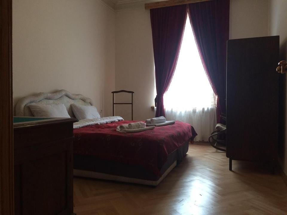 Тбилиси: Paliashvili Apartment