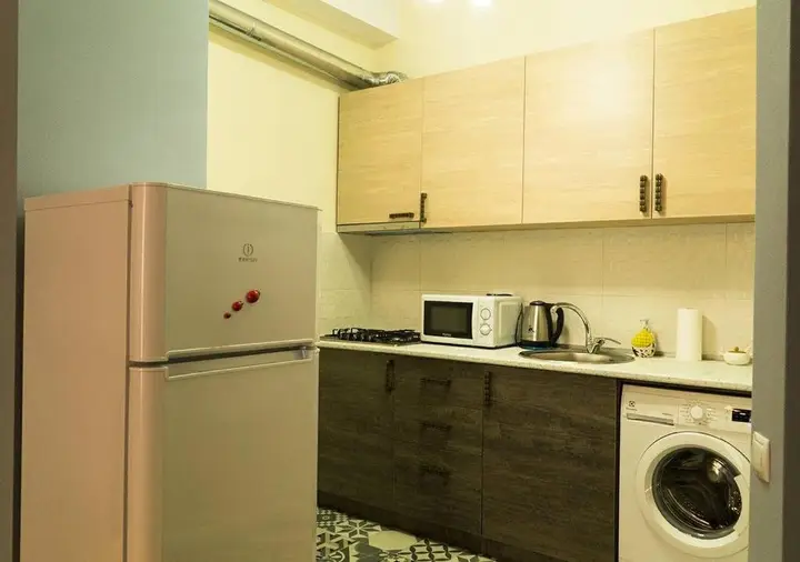 Тбилиси: Apartment with balcony near King David residence