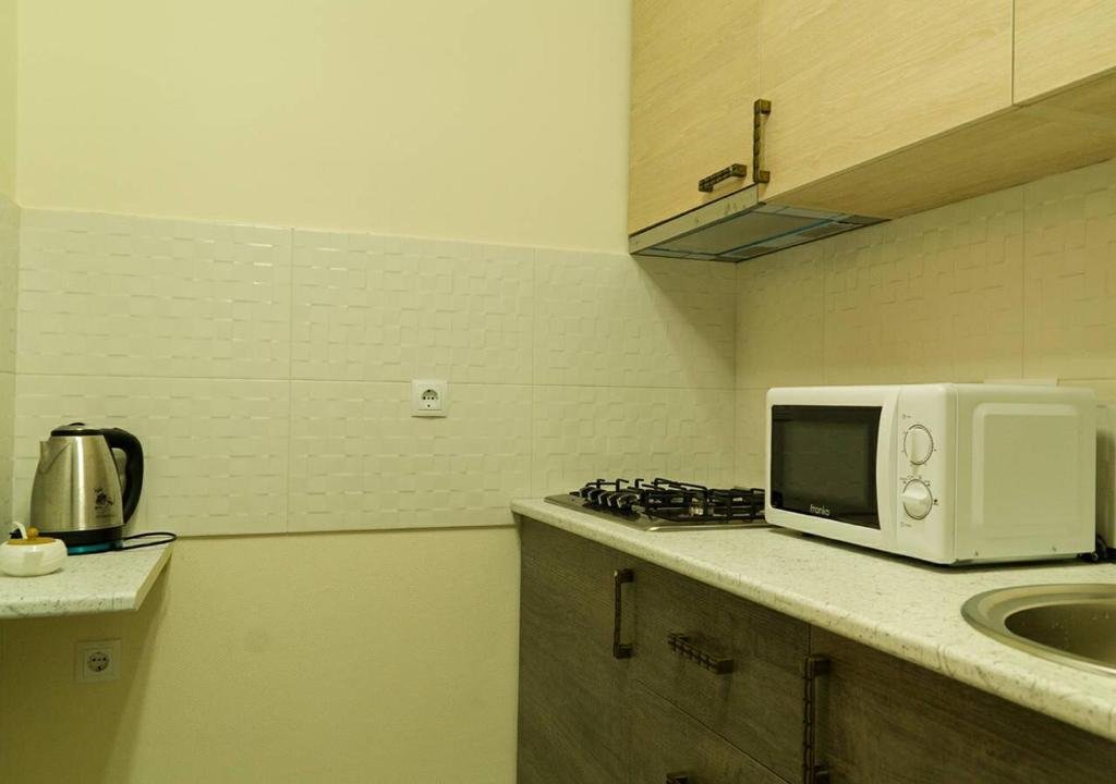 Тбилиси: Apartment with balcony near King David residence