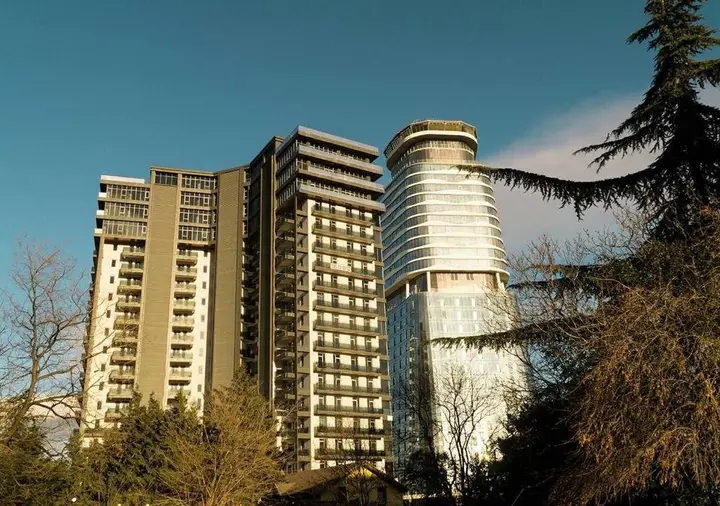 Тбилиси: Apartment with balcony near King David residence