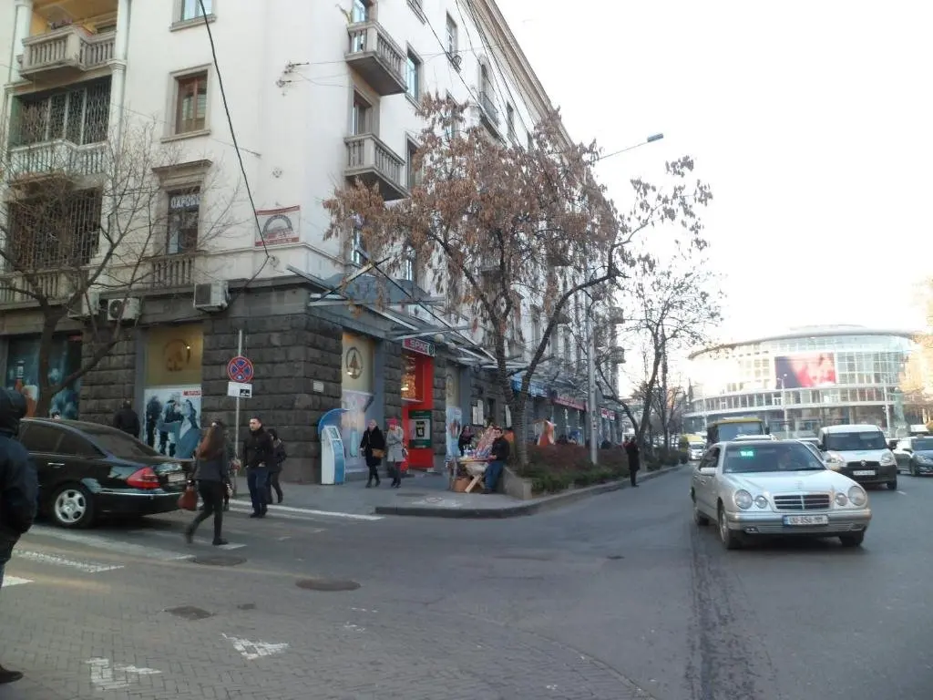 Тбилиси: Apartament on khoshtaria 34