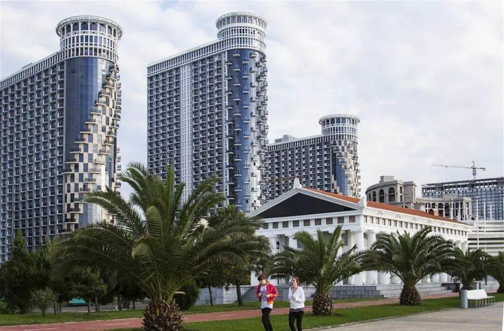 Батуми: Orbi Sea Tower Appartment Ilona