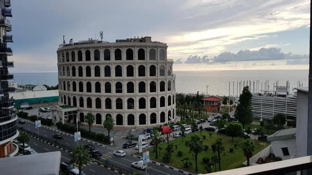 Батуми: Orbi Sea Tower Appartment Ilona