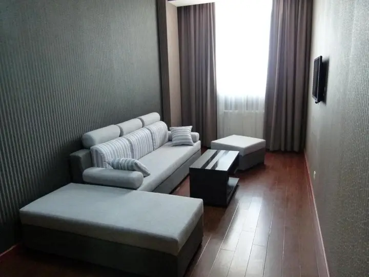 Тбилиси: 2 Bedroom Flat on Kalaubani
