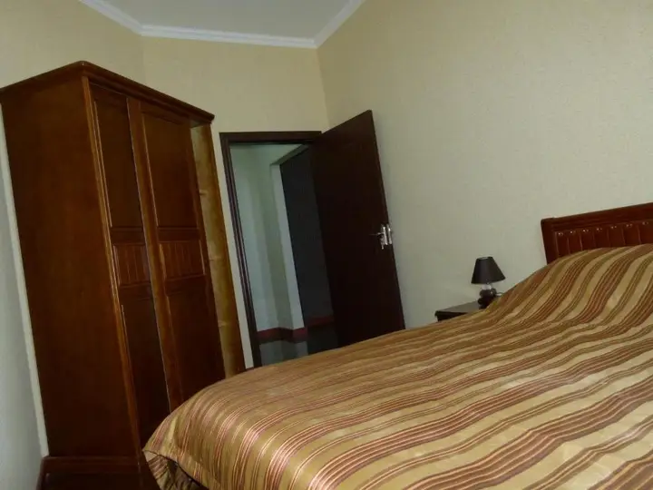 Тбилиси: 2 Bedroom Flat on Kalaubani