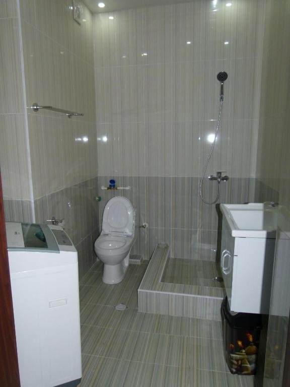 Тбилиси: 2 Bedroom Flat on Kalaubani