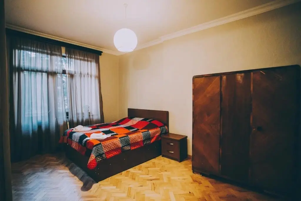 Тбилиси: Apartments on Shartava 18a