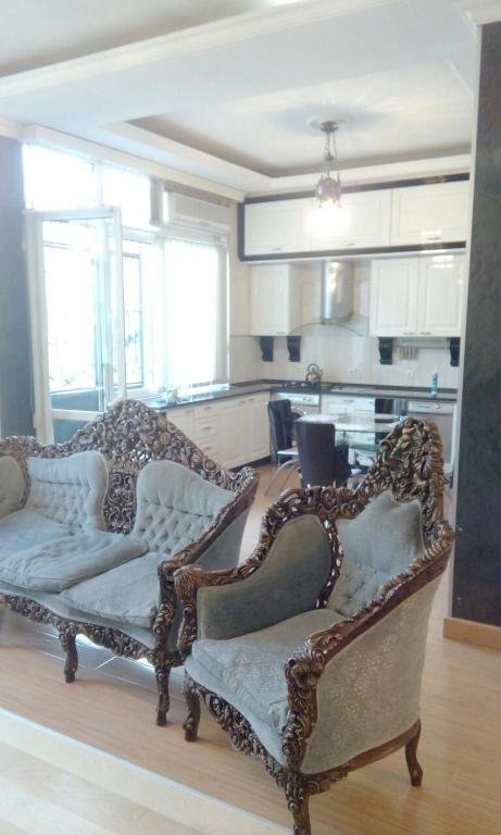Тбилиси: Apartment on Napareuli 4