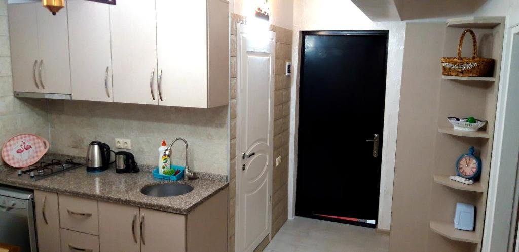Батуми: Apartment in Selaziri 165