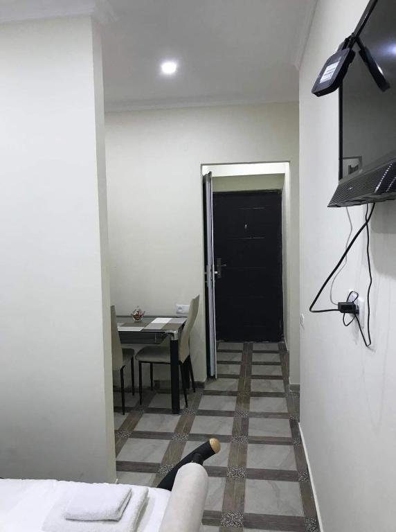 Тбилиси: Apartment on Tsotne Dadiani 7