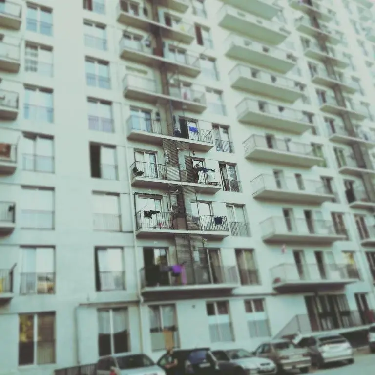 Тбилиси: Apartment on Tsotne Dadiani 7