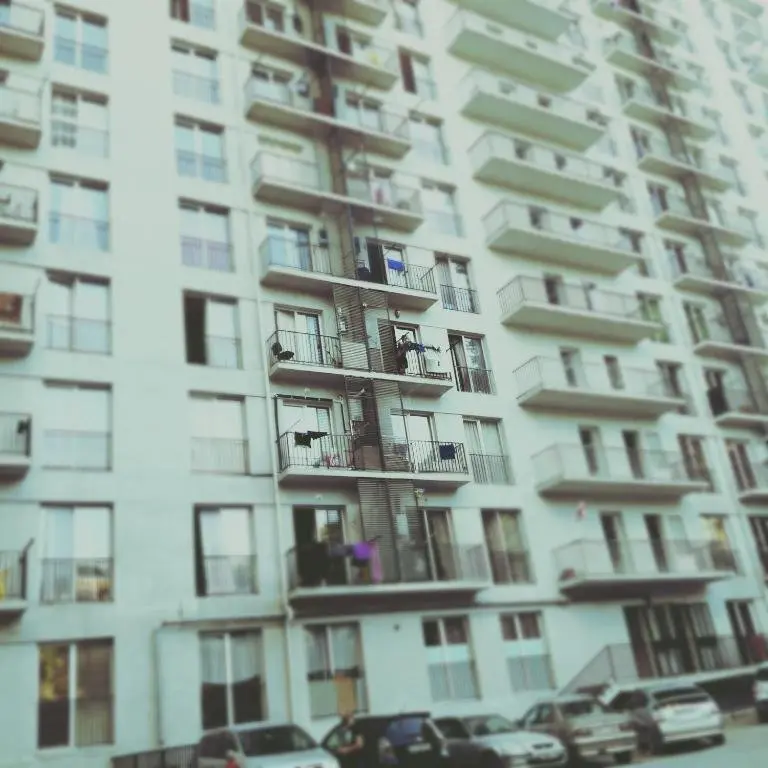 Тбилиси: Apartment on Tsotne Dadiani 7