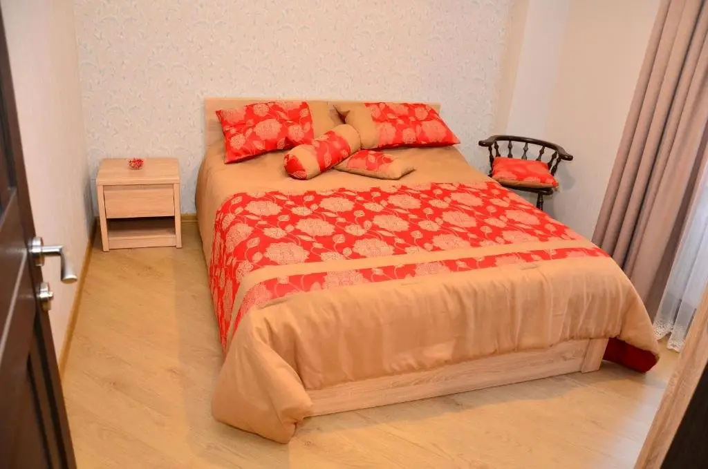 Тбилиси: 3 Domus Apartments