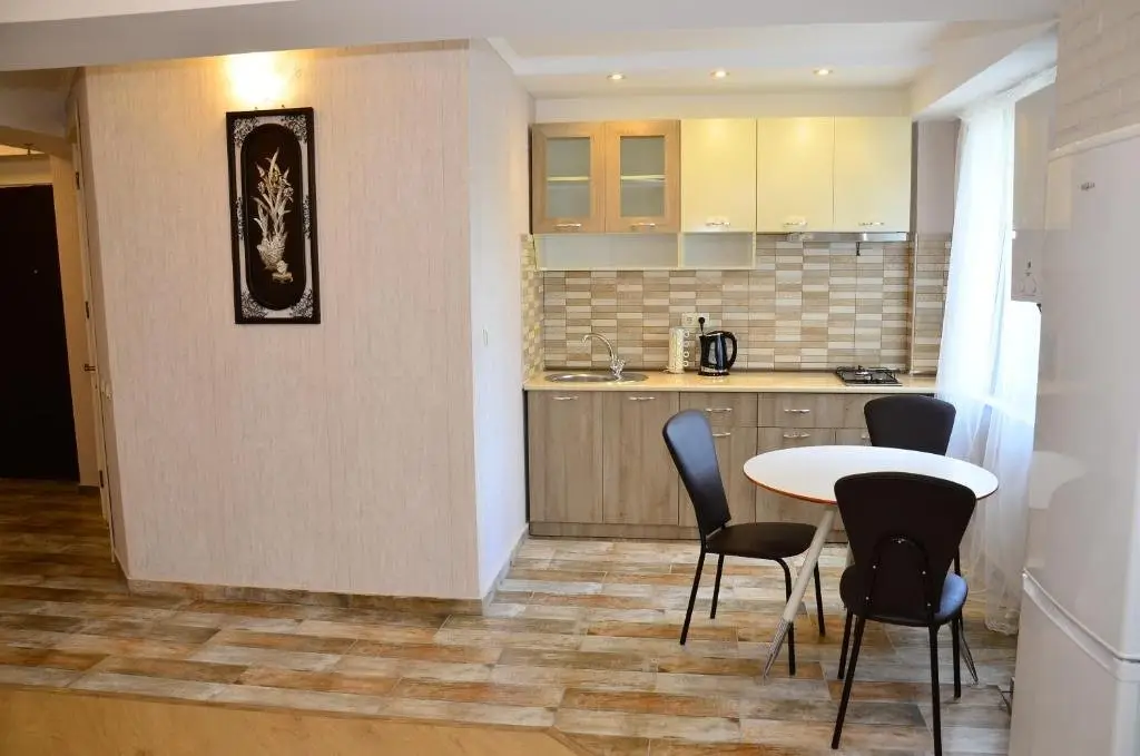Тбилиси: 3 Domus Apartments