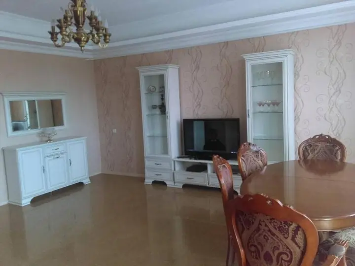 Батуми: Batumi, Chavchavadze 21