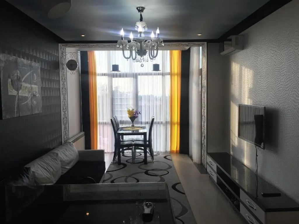 Батуми: Apartment on Rustaveli Avenue 22