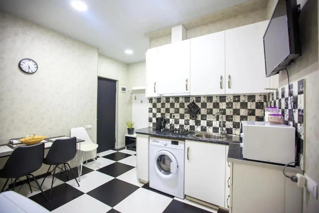 Тбилиси: 2 Bedroom apartment Old City