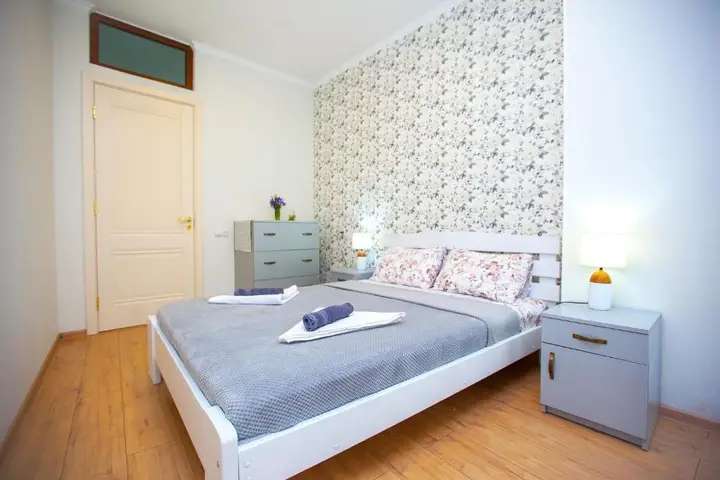 Тбилиси: 2 Bedroom apartment Old City