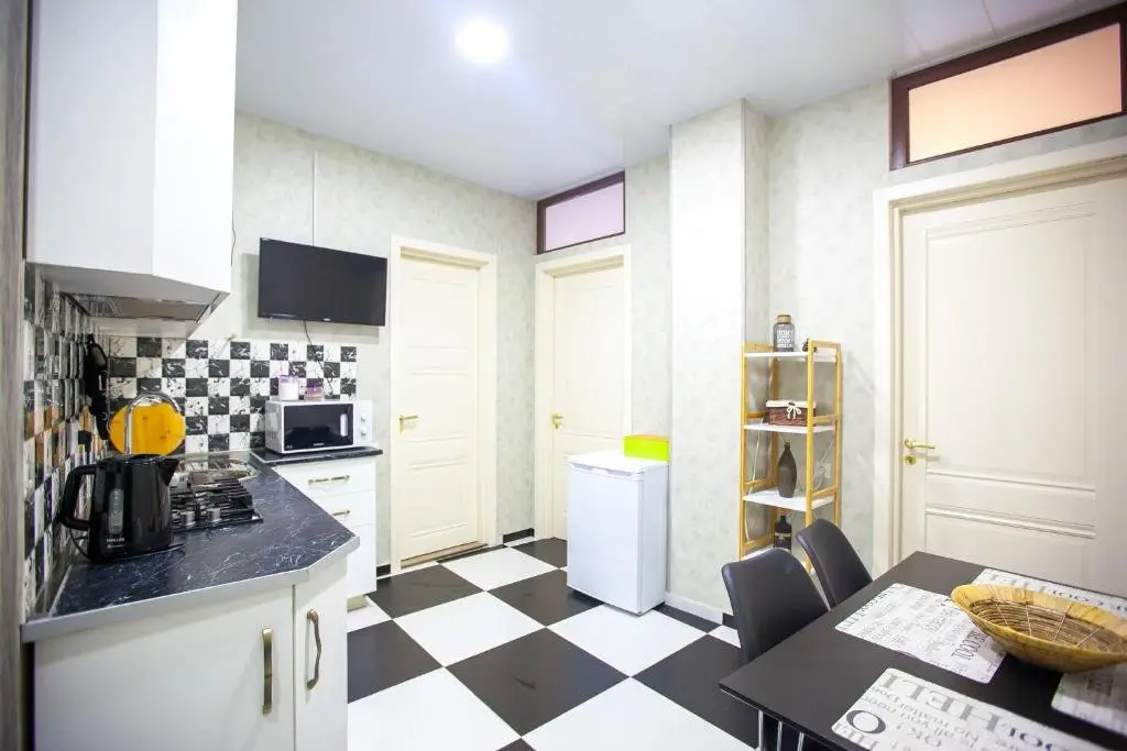 Тбилиси: 2 Bedroom apartment Old City
