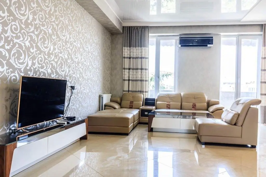 Тбилиси: apartament chovelidze street 8