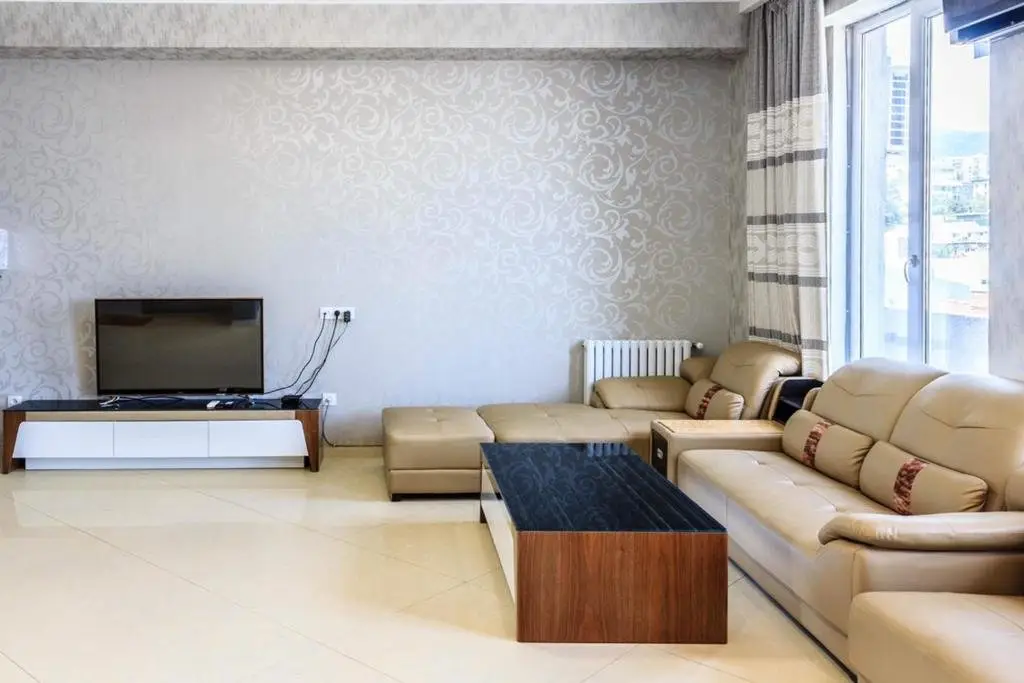 Тбилиси: apartament chovelidze street 8