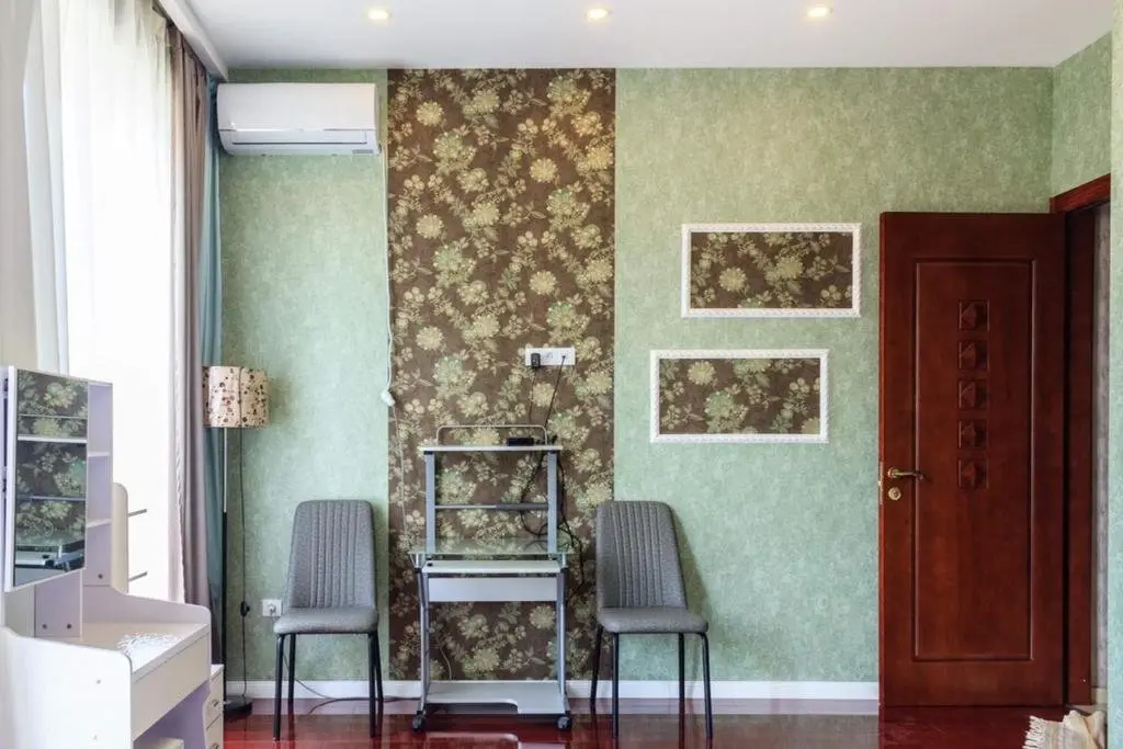 Тбилиси: apartament chovelidze street 8