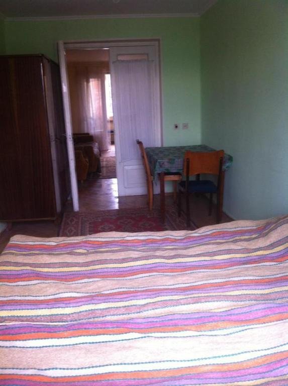 Тбилиси: Apartment on Kavtaradze 68