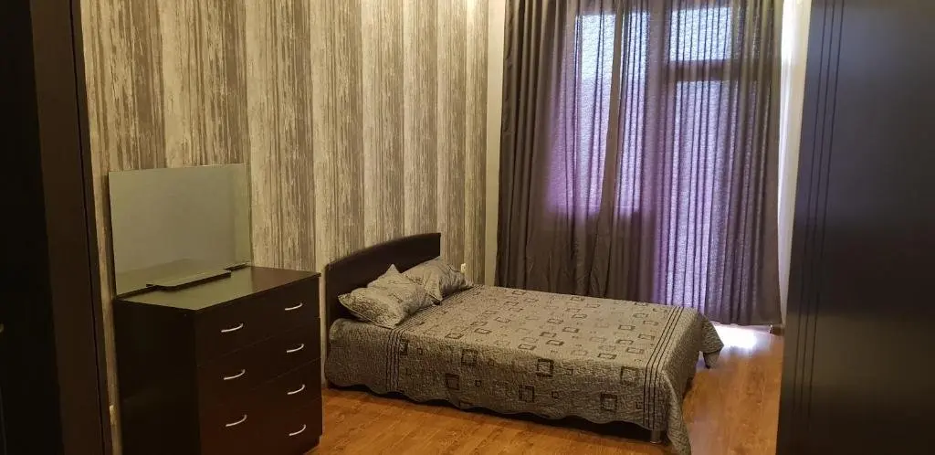 Тбилиси: Apartment in Guramishvili Avenue 17b