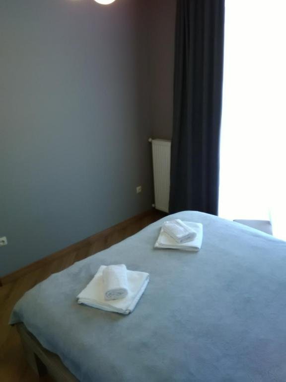 Тбилиси: A Modern studio apartment near Lisi lake