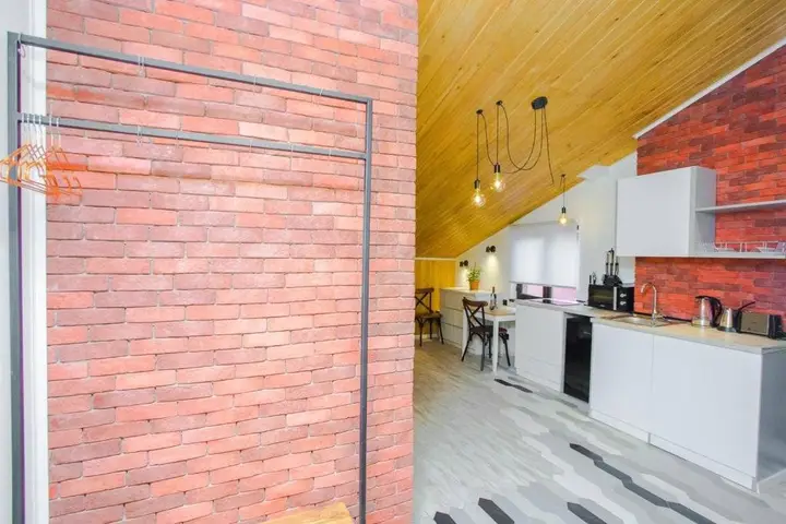 Тбилиси: ? -30% ? Studio in Old Tbilisi w/wooden ceiling ?