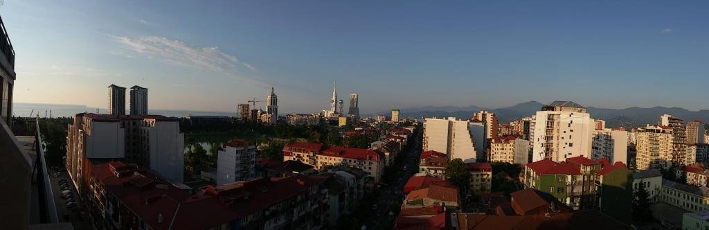 Батуми: 2 -Ux Komnatnaia Kvartira
