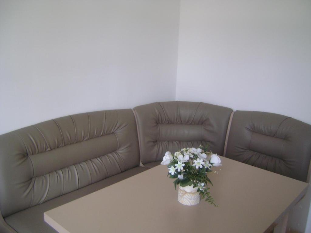 Тбилиси: 3 bedroom apartment in Tbilisi downtown