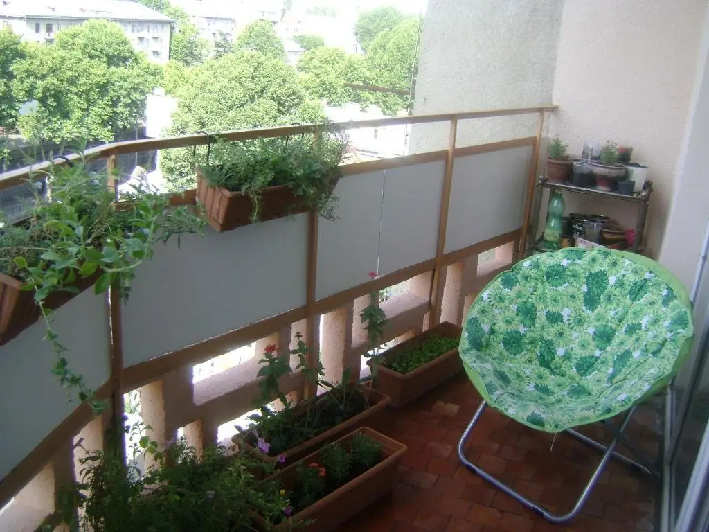 Тбилиси: 3 bedroom apartment in Tbilisi downtown
