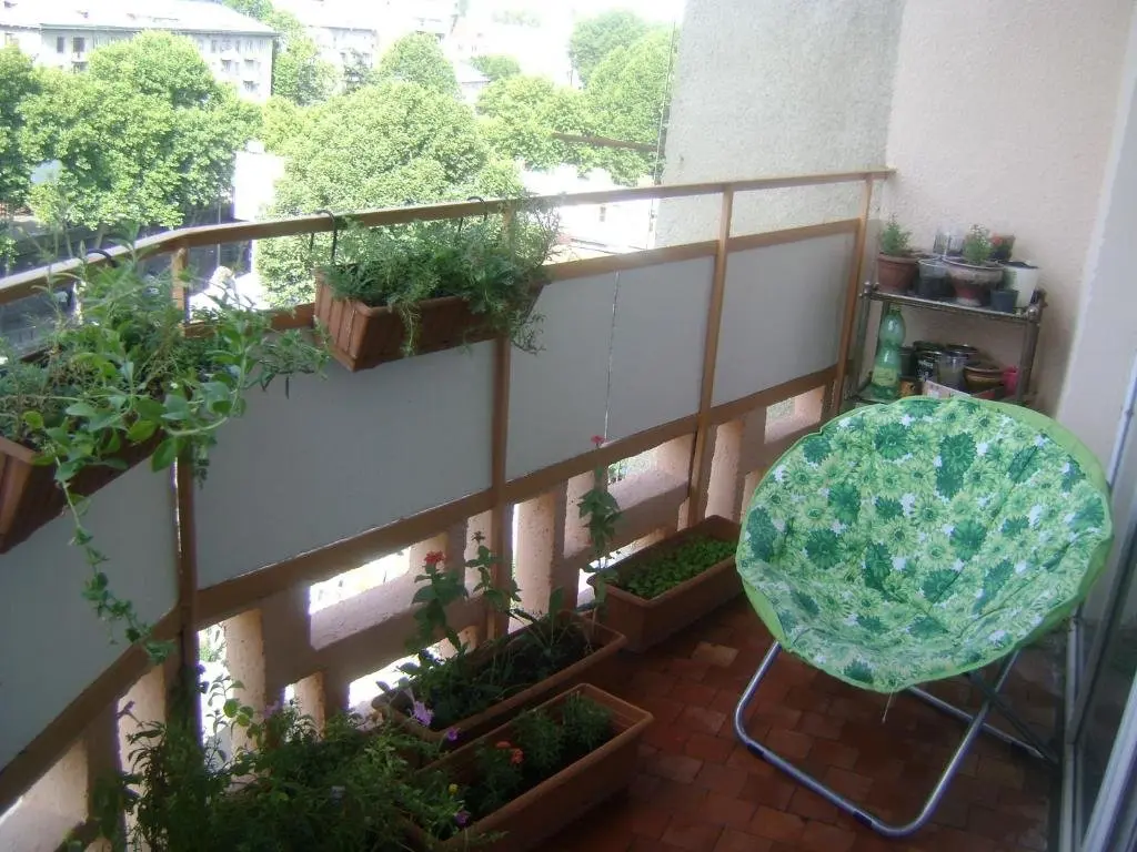 Тбилиси: 3 bedroom apartment in Tbilisi downtown