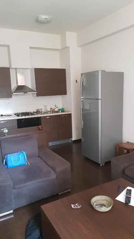 Тбилиси: Apartment on Kartozia 8