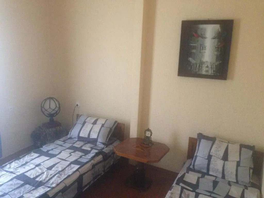 Тбилиси: Apartment on Grishashvili 19