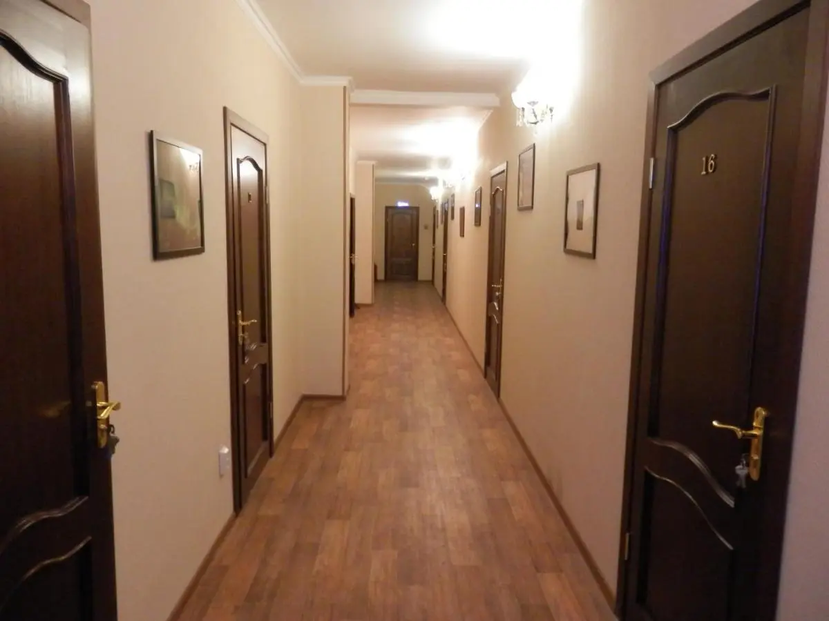 Ноябрьск: Отель Белые Ночи