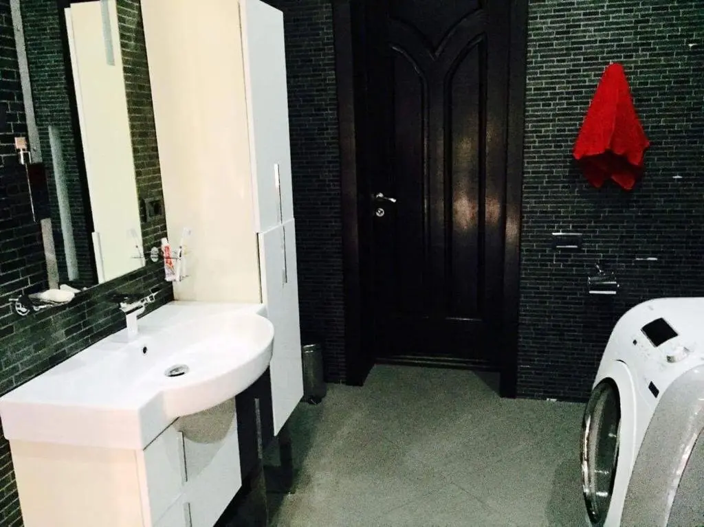 Батуми: Apartment on Gorgiladze Street N37
