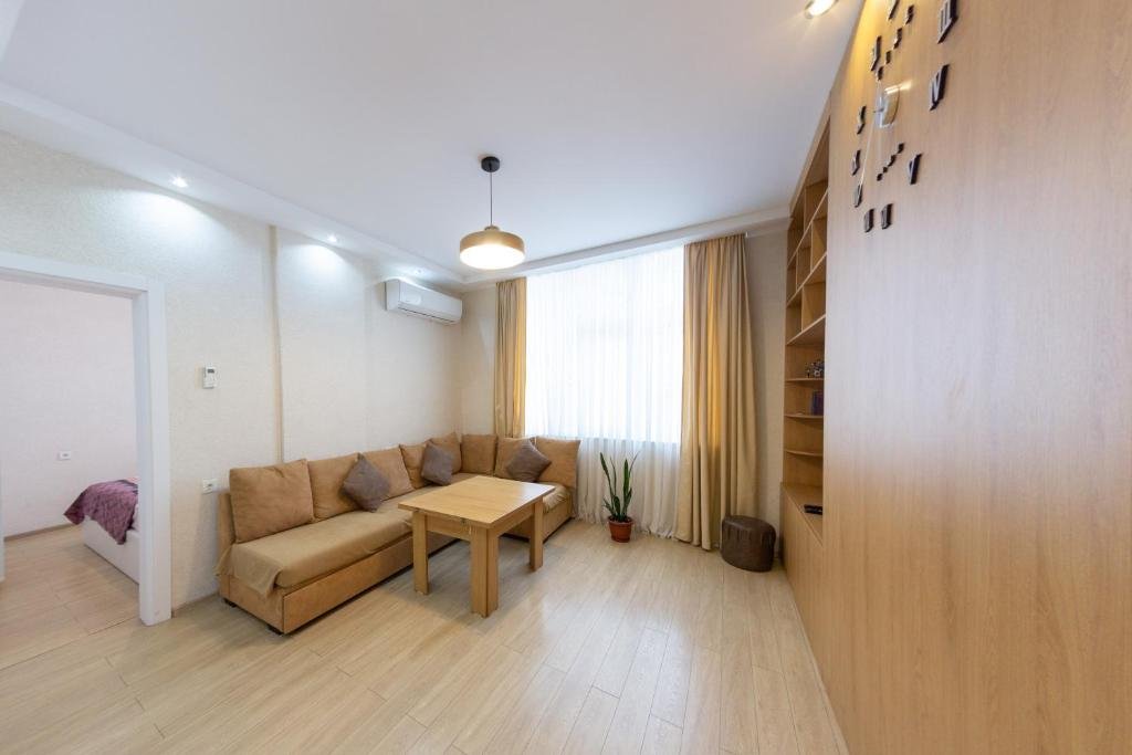Батуми: 5 Apartment in one Boulding - near Stadium