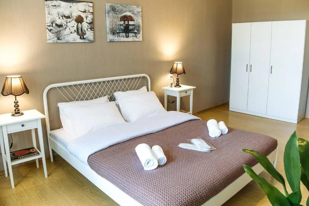 Тбилиси: -30%??Sunny apartment w/a balcony  city center??