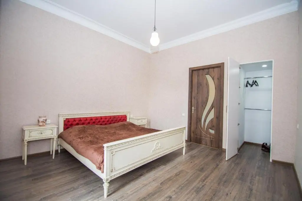 Тбилиси: Apartment for 1-4 persons with airport transfer, welcoming tour to Old Capital - Mtskheta