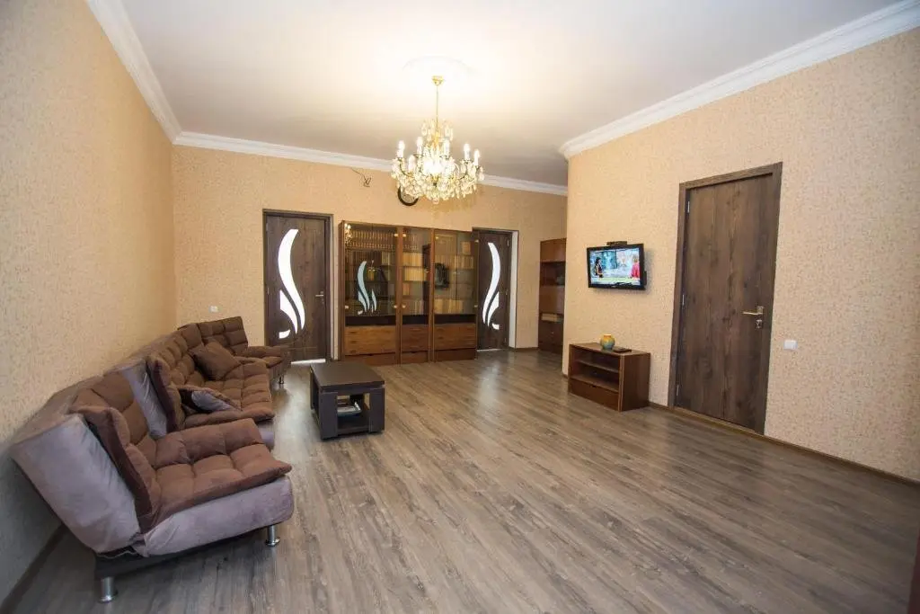 Тбилиси: Apartment for 1-4 persons with airport transfer, welcoming tour to Old Capital - Mtskheta