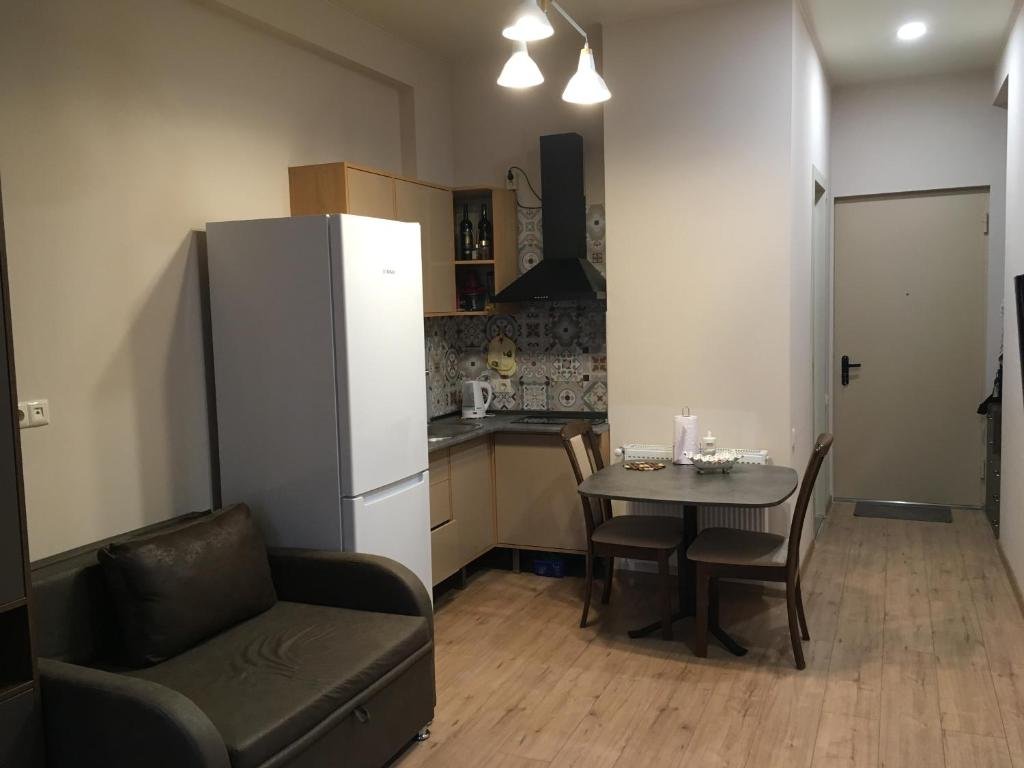 Тбилиси: apartments on Vazha Ivereli 32