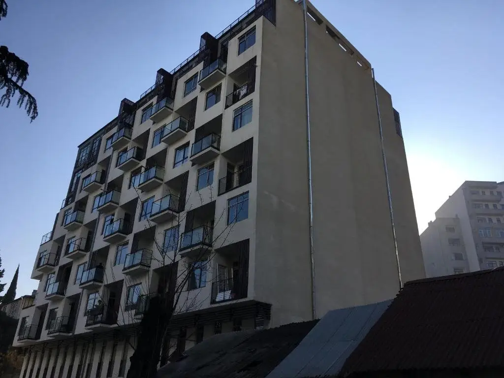Тбилиси: apartments on Vazha Ivereli 32