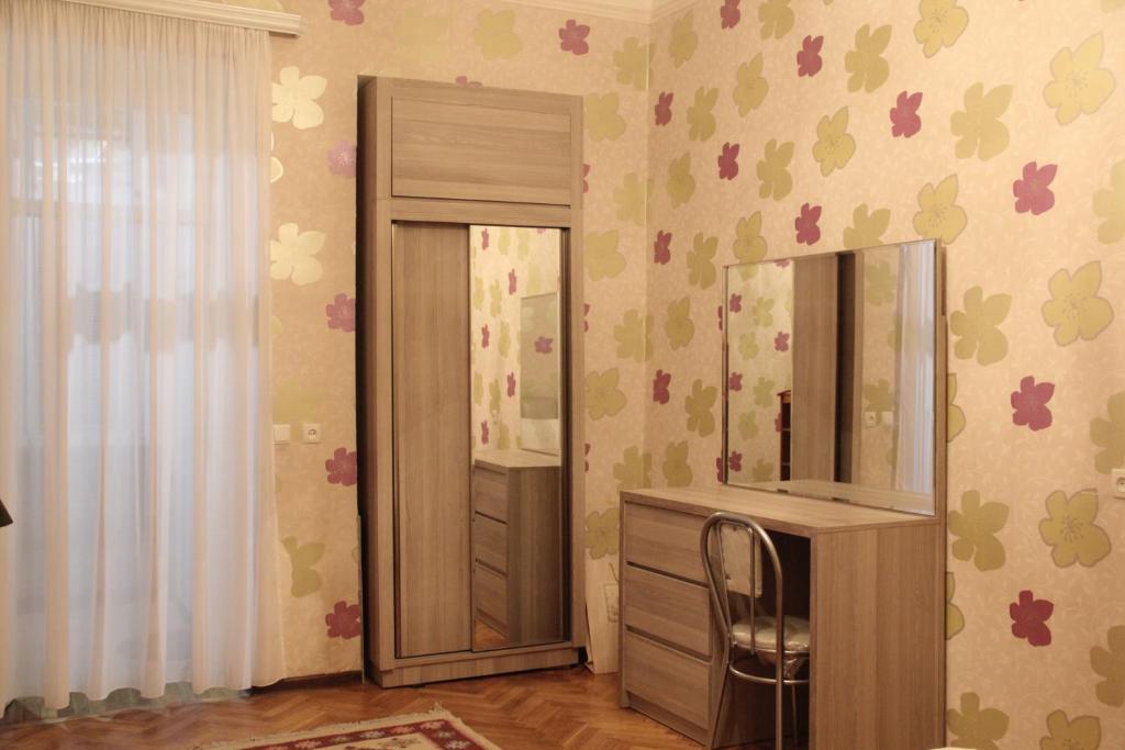 Тбилиси: 112 Ivane Javakhishvili Street
