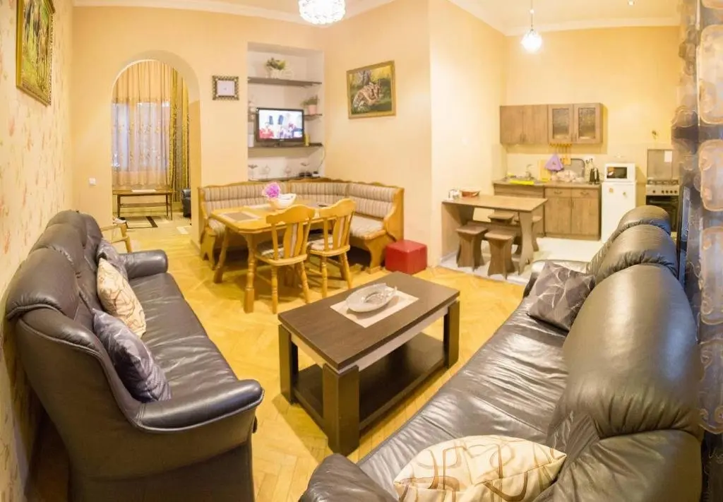 Тбилиси: 88 Davit Aghmashenebeli Avenue