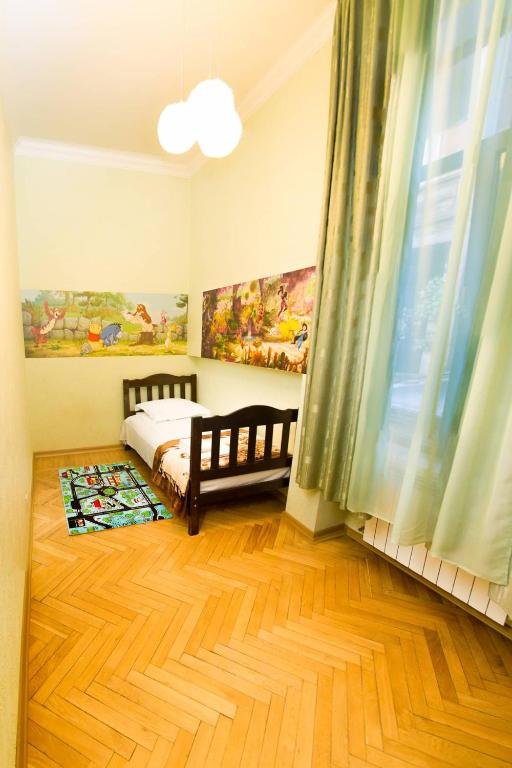 Тбилиси: 88 Davit Aghmashenebeli Avenue